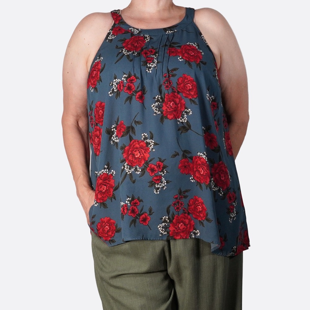Torrid Pleated Georgette Halter Top XL 1X Teal Red Floral Blouse Boho
